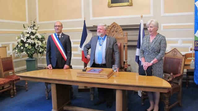 Loches Mayor, Marc Angenault, Chair Community Council, Callum McLeod, & President of St Andrews Loches Alliance, Joyce Duncan